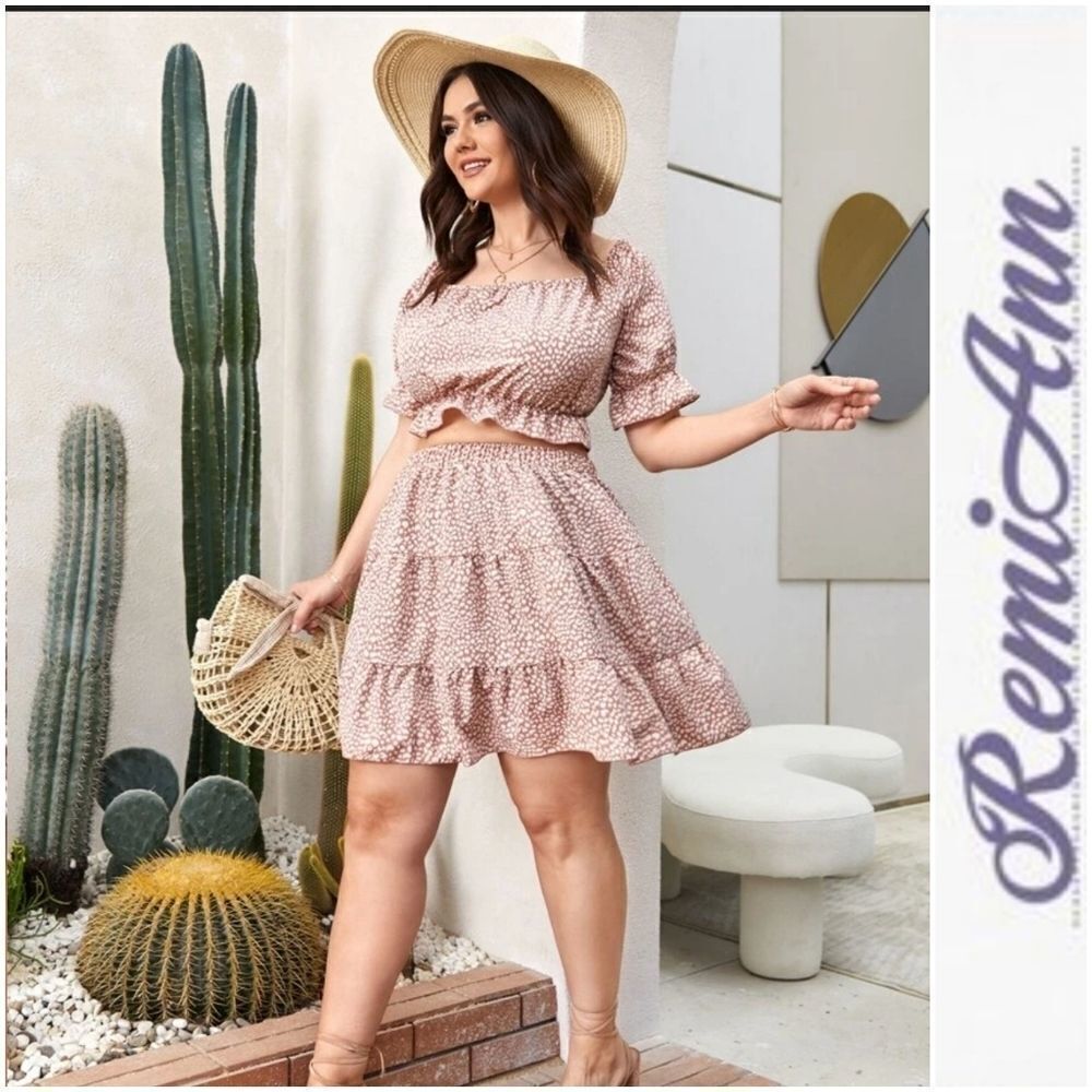 Plus Allover Print Ruffle Hem Top & Skirt